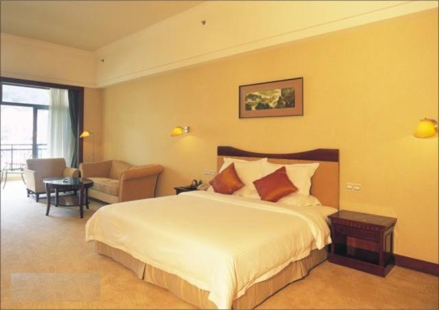 Phoenix Hotel Wuyi Цзянминь Номер фото
