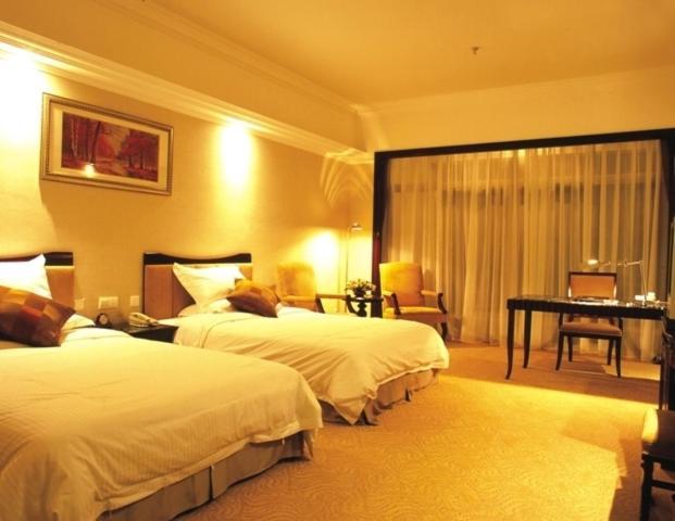 Phoenix Hotel Wuyi Цзянминь Номер фото