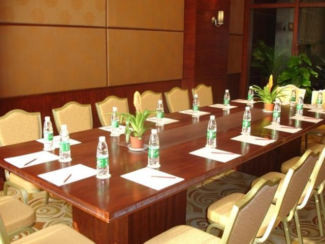 Phoenix Hotel Wuyi Цзянминь Екстер'єр фото