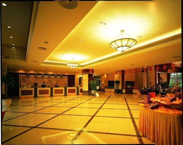 Phoenix Hotel Wuyi Цзянминь Екстер'єр фото