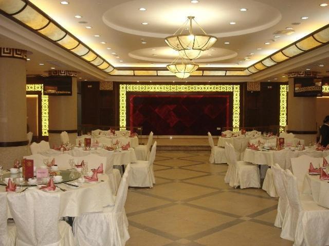 Phoenix Hotel Wuyi Цзянминь Екстер'єр фото