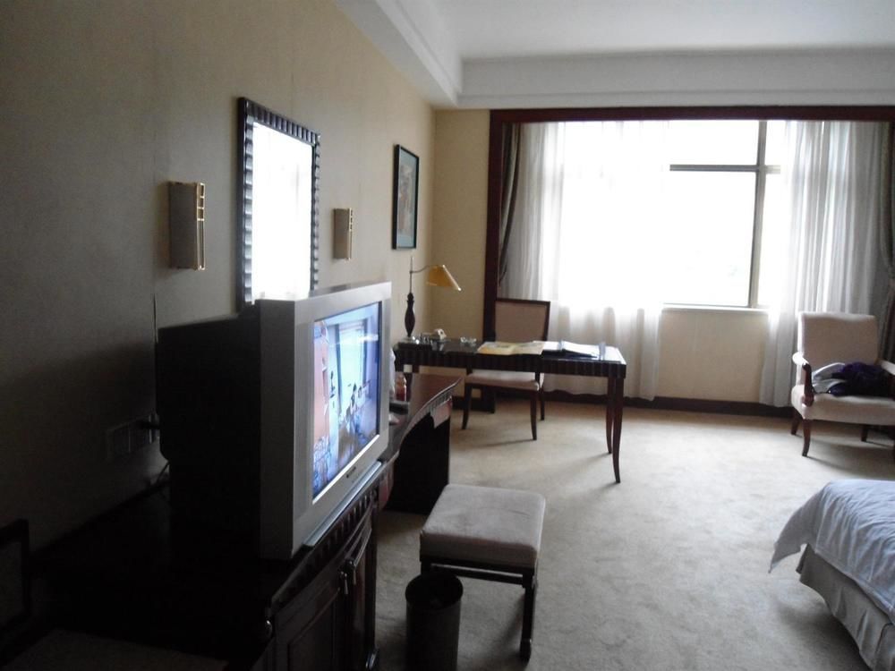 Phoenix Hotel Wuyi Цзянминь Екстер'єр фото