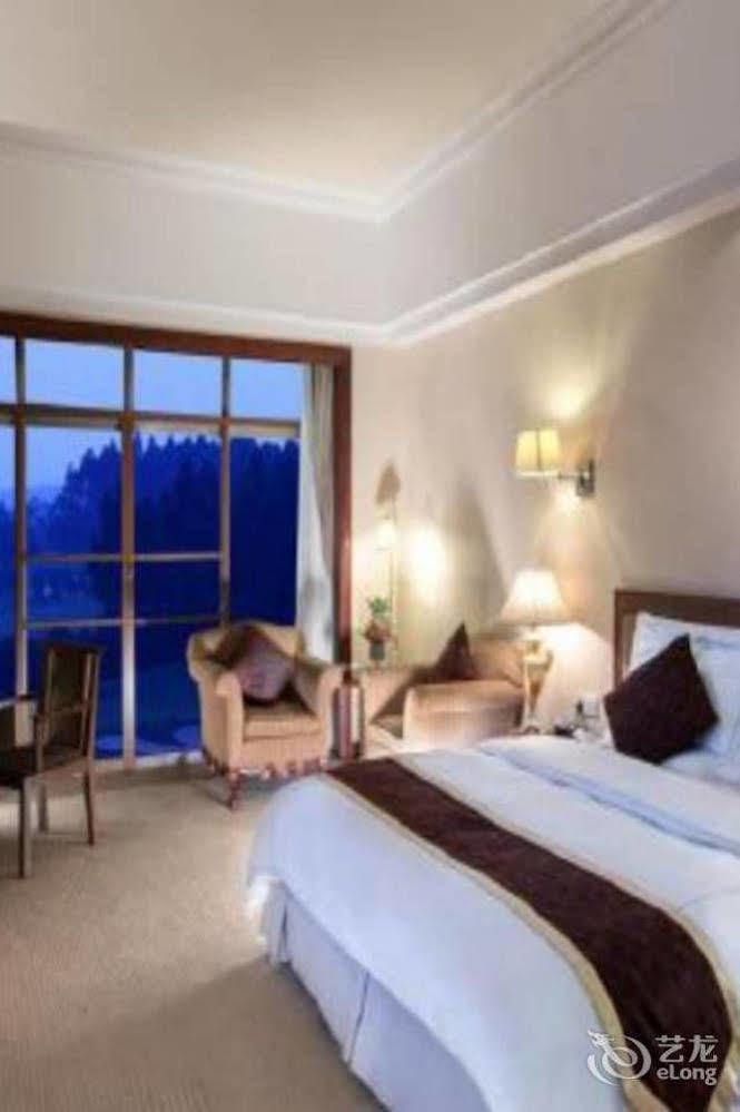 Phoenix Hotel Wuyi Цзянминь Екстер'єр фото